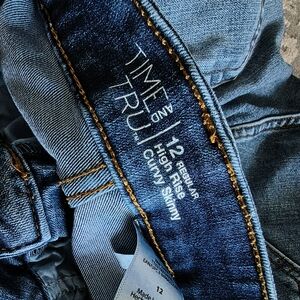 Time and Tru Medium Blue High-Rise Skinny Jeans